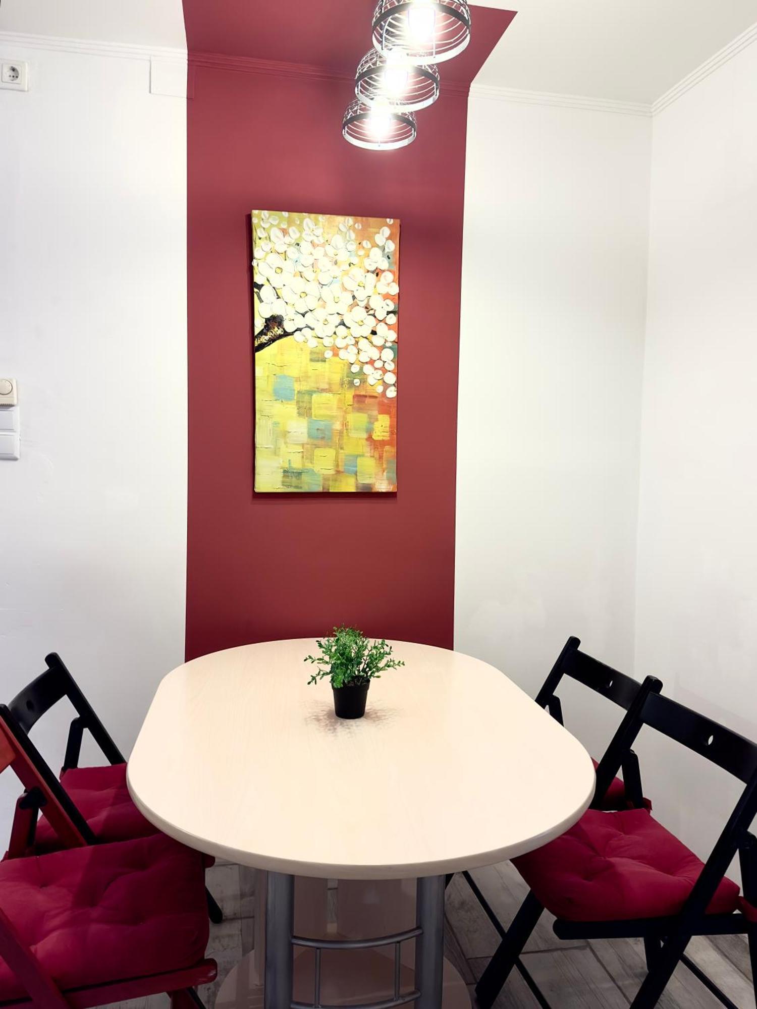 Apartmán Nr.1 Perfect 3 Bedrooms Near To Main Train Station *